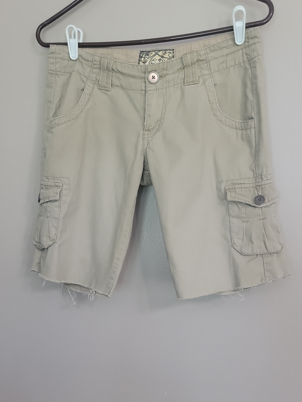 BKE Khaki Shorts Size 27